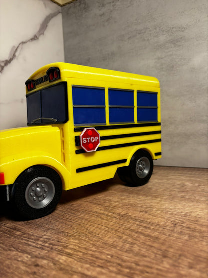 Vogelhaus Schulbus aus 3D Druck | School Bus Vogelhaus | Wetterfeste Gartendeko | Bus Deko | Vogelhaus Outdoor | 24 cm