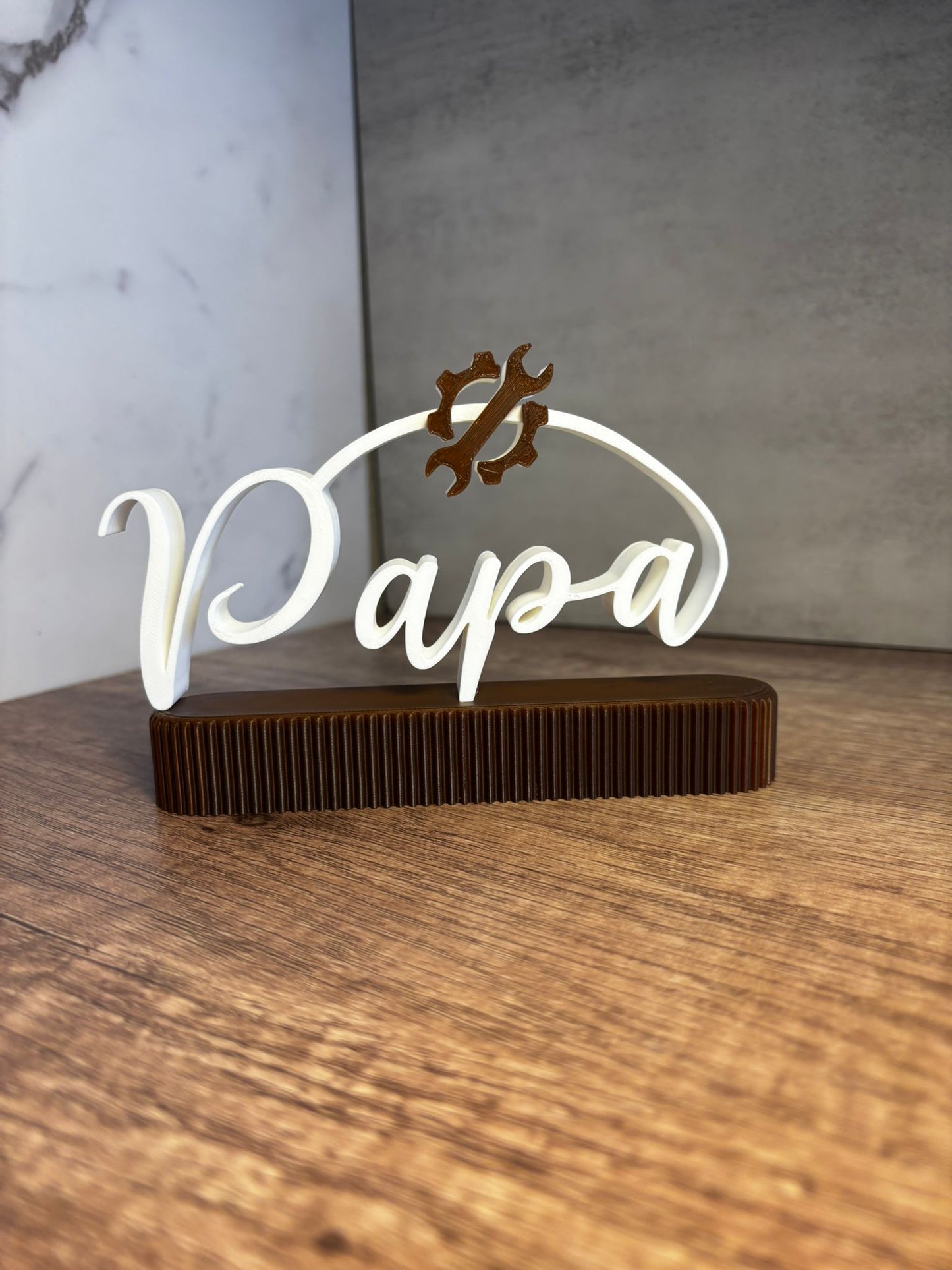 Papa Schild personalisiert | Geschenk für Papa | Vatertag Geschenk | 3D Druck Deko mit Werkzeug | Wunschfarbe | Geschenkidee Papa