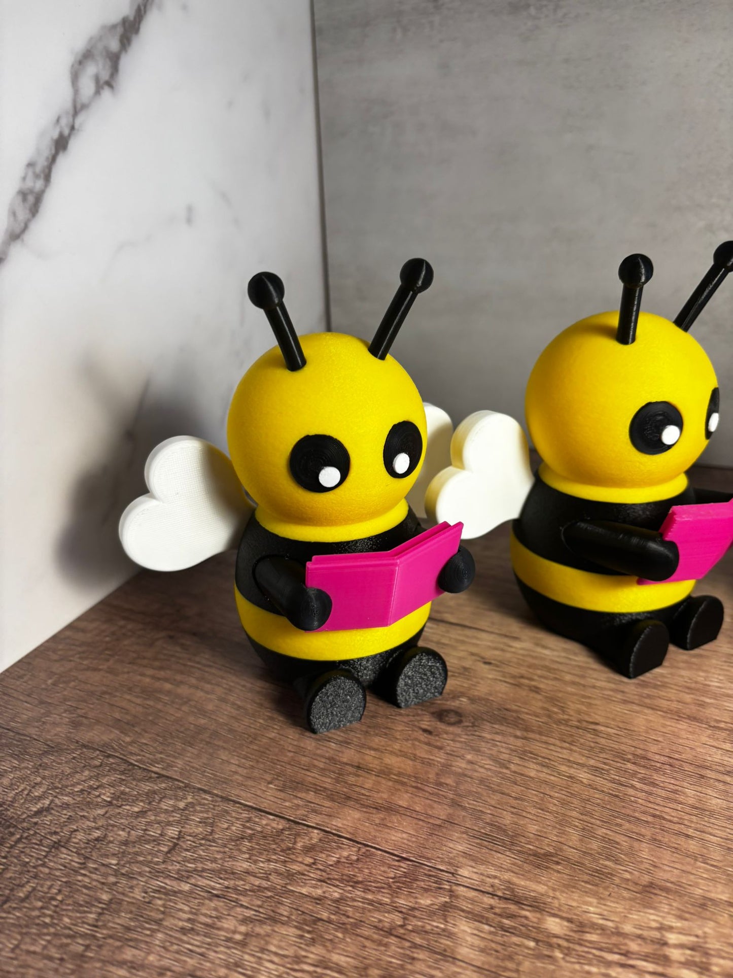 Süße Biene Deko aus 3D Druck | Bee Figur | Kawaii Tierfigur | Frühlingsdeko | Geschenkidee | Wunschfarbe | ca. 10 cm