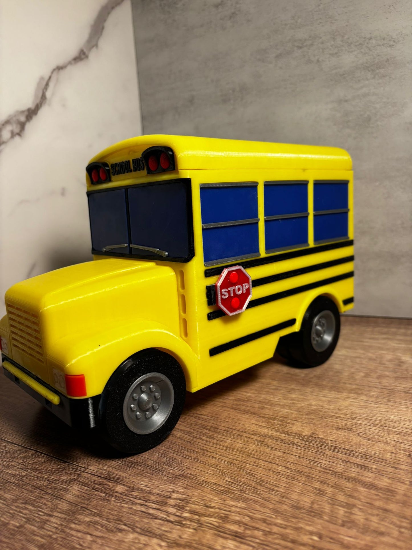Vogelhaus Schulbus aus 3D Druck | School Bus Vogelhaus | Wetterfeste Gartendeko | Bus Deko | Vogelhaus Outdoor | 24 cm