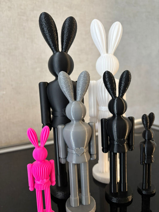 Moderne Hasen Deko – Osterhase Skulptur (10 / 15 / 22 cm) | gerillt oder glatt