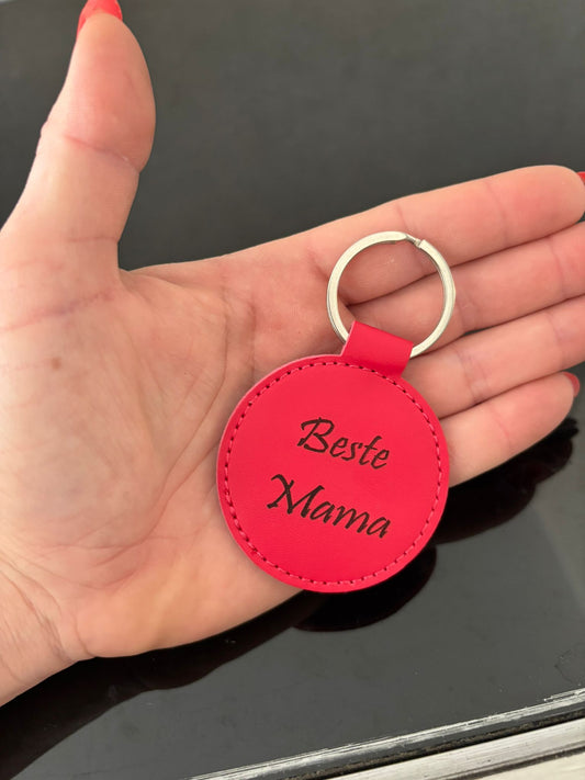 Schlüsselanhänger „Beste Mama“ – gelasert auf Kunstleder | Geschenk für Mama