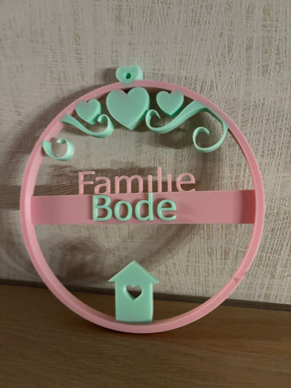 Personalisierter Namensring Familie – 3D Türkranz mit Wunschname | Moderne Deko
