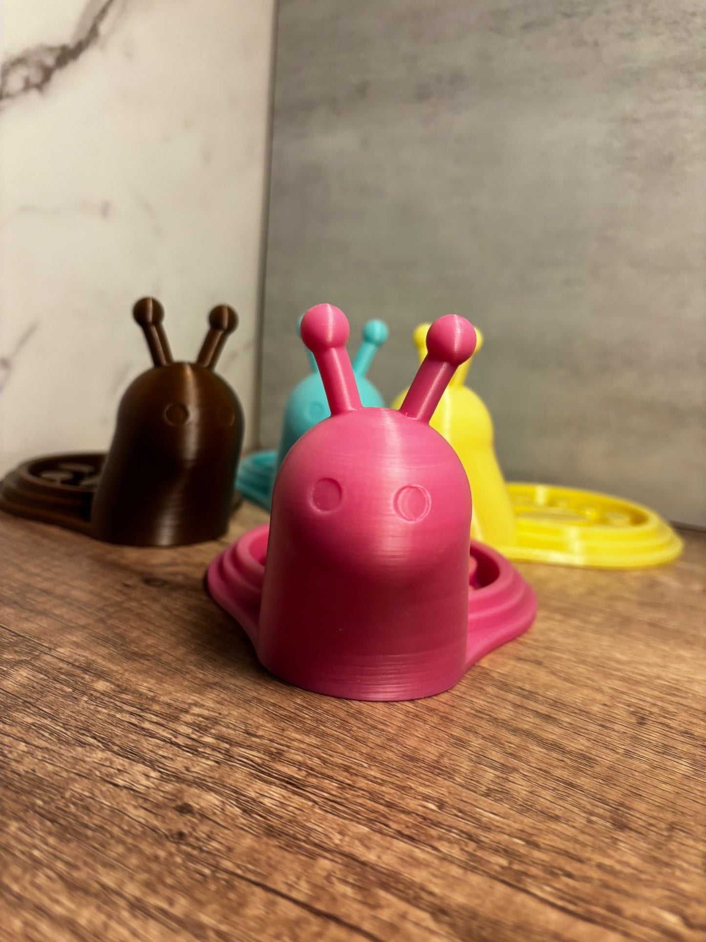 Insektentränke Schnecke | Wasserstelle für Bienen & Insekten | Garten Deko | Wetterfest | 3D Druck | Wunschfarbe