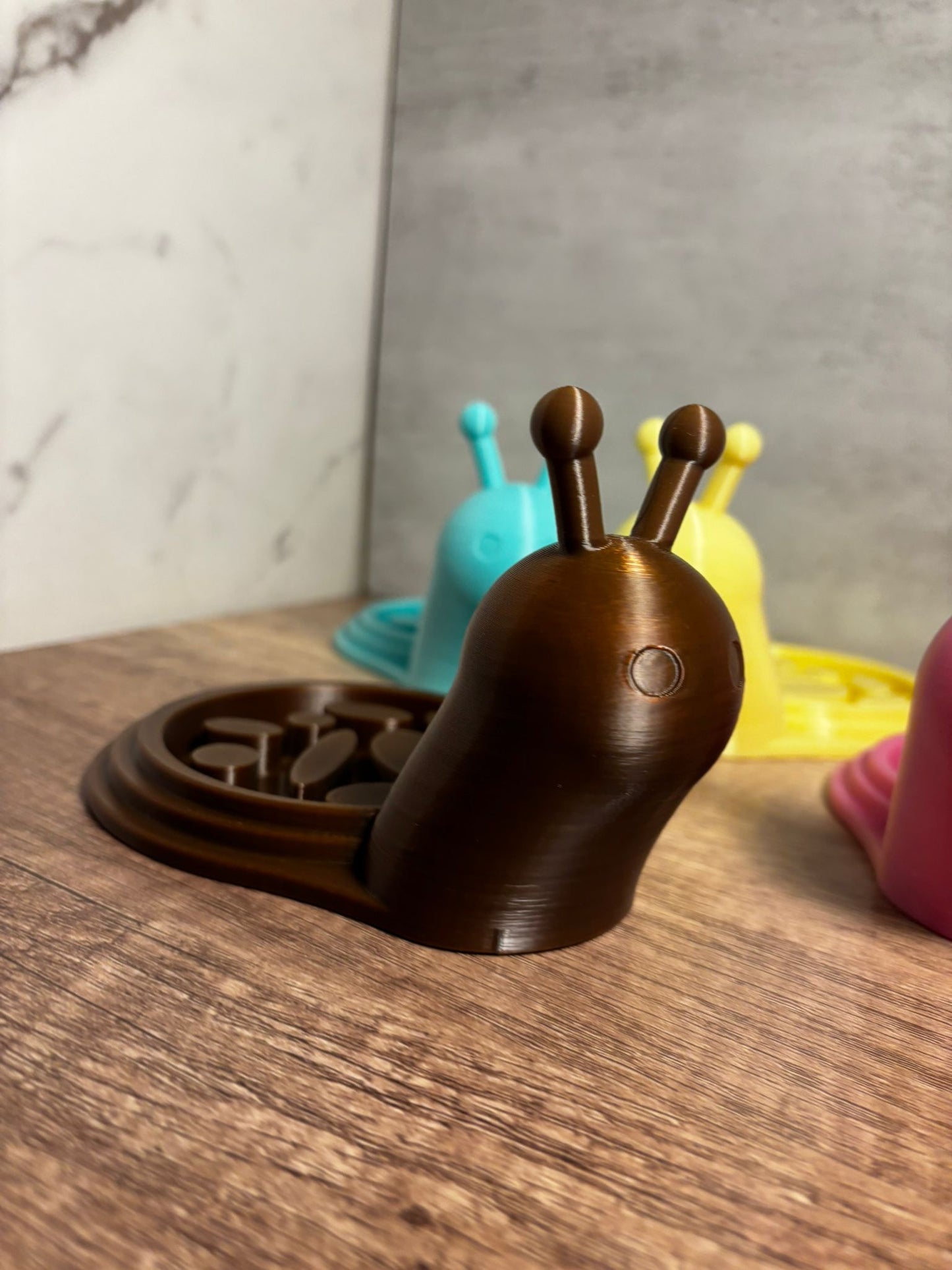 Insektentränke Schnecke | Wasserstelle für Bienen & Insekten | Garten Deko | Wetterfest | 3D Druck | Wunschfarbe
