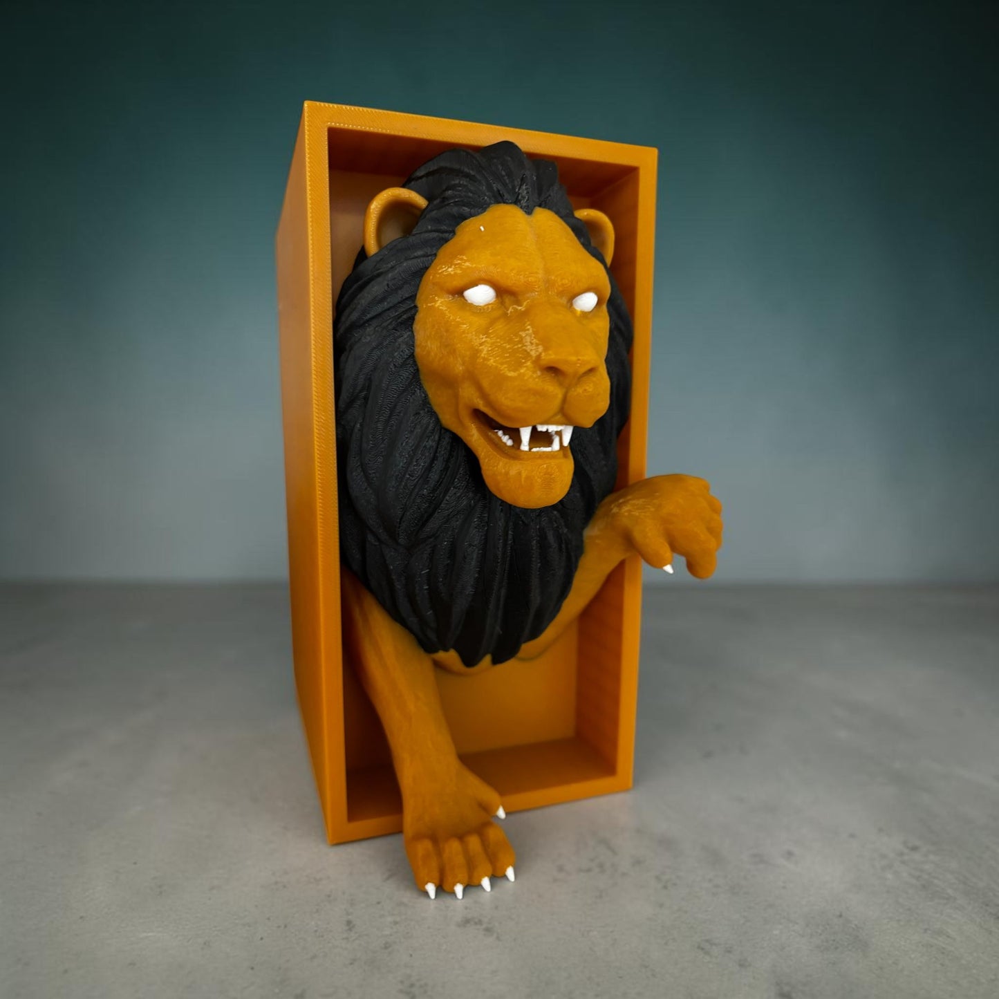 Löwen Book Nook | 3D Bücherstütze mit Löwenkopf | Regal Deko | Bücherregal Dekoration | Wunschfarbe | 20 cm hoch