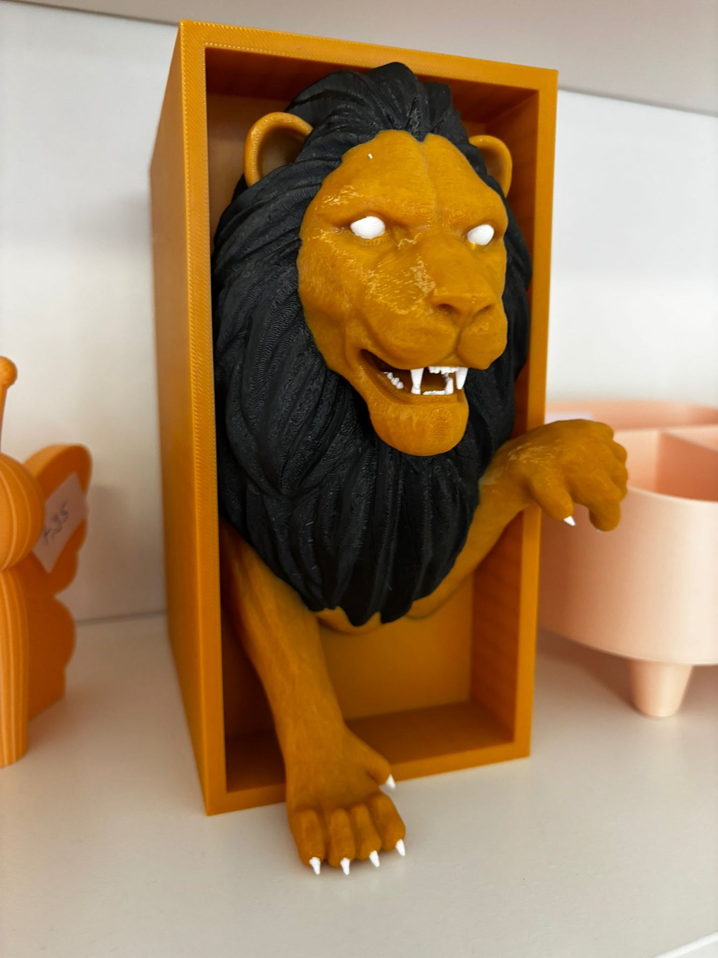 Löwen Book Nook | 3D Bücherstütze mit Löwenkopf | Regal Deko | Bücherregal Dekoration | Wunschfarbe | 20 cm hoch