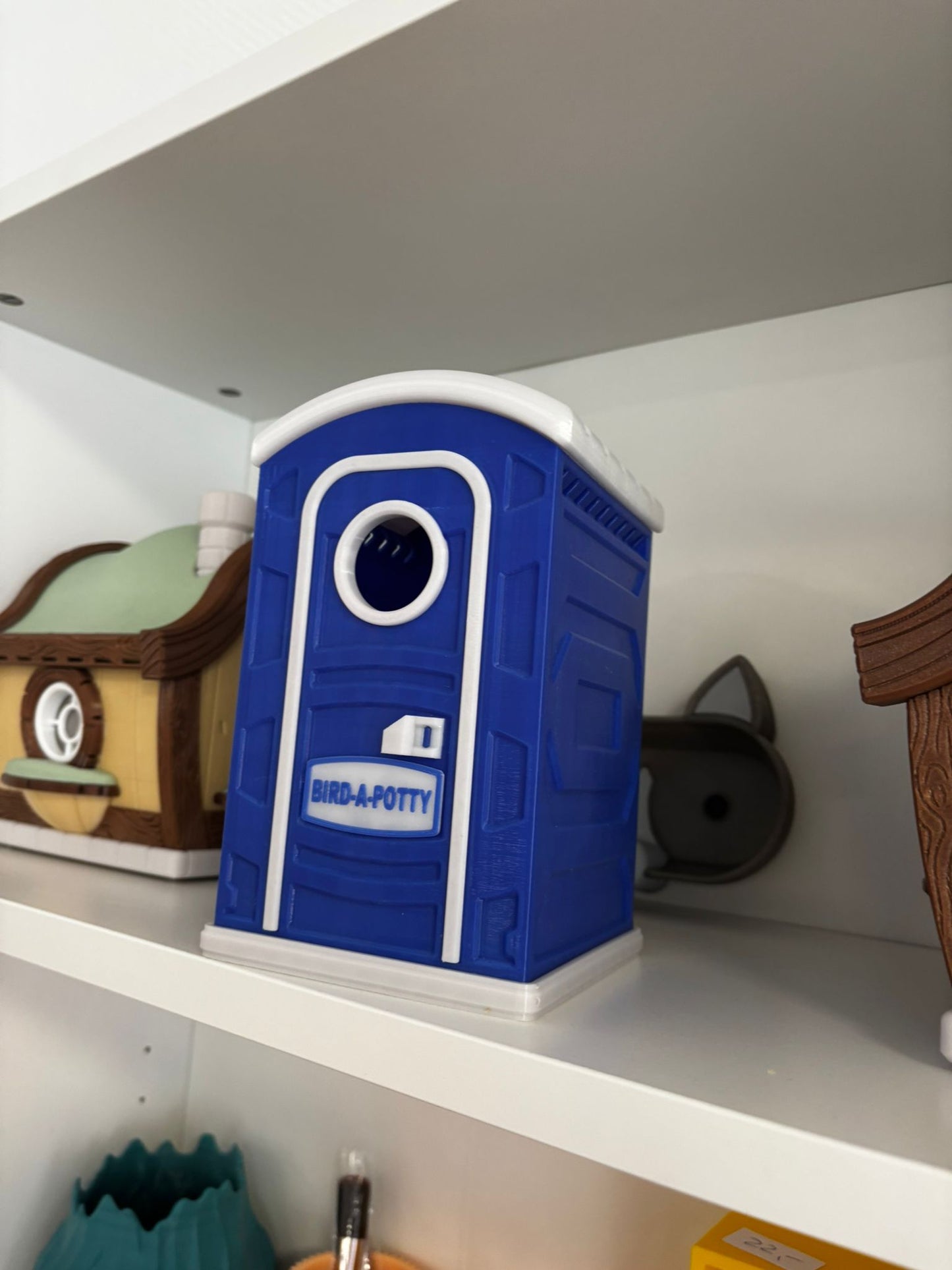 Vogelhaus Dixi Klo | Lustiges Vogelhaus | Bird-A-Potty Nistkasten | Gartendeko | 3D Druck | Wunschfarbe | 17 cm