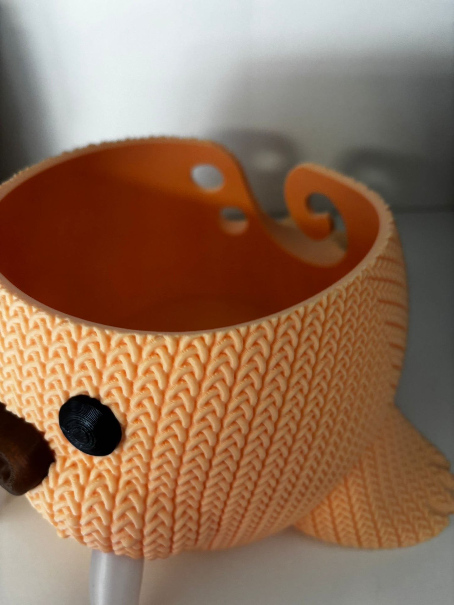 Walross Wollhalter | Wollspender für Garnknäuel | Strickzubehör | Häkelzubehör | 3D Druck | Wunschfarbe | Walross Deko