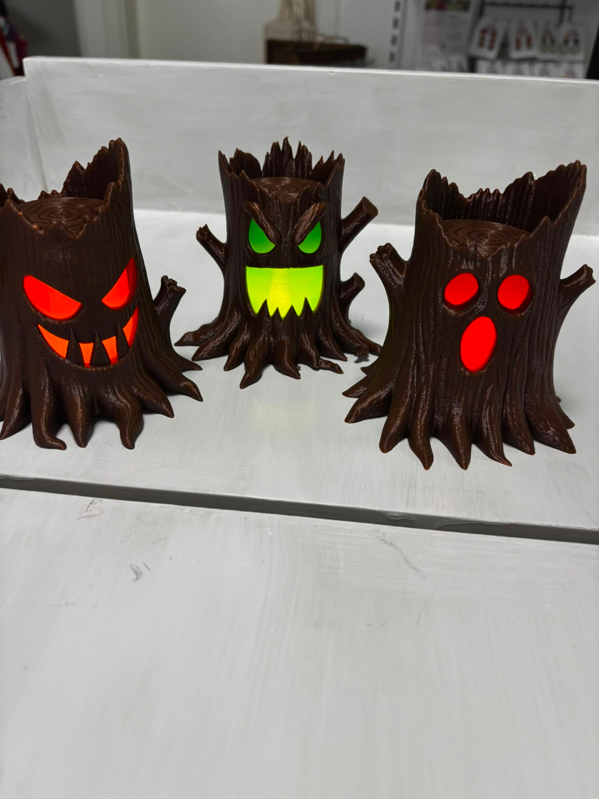 Halloween Baumstumpf 3er Set | Leuchtende Halloween Deko | Baumstämme | Tischdeko | Innenfarbe wählbar | 3D Druck | Herbstdeko