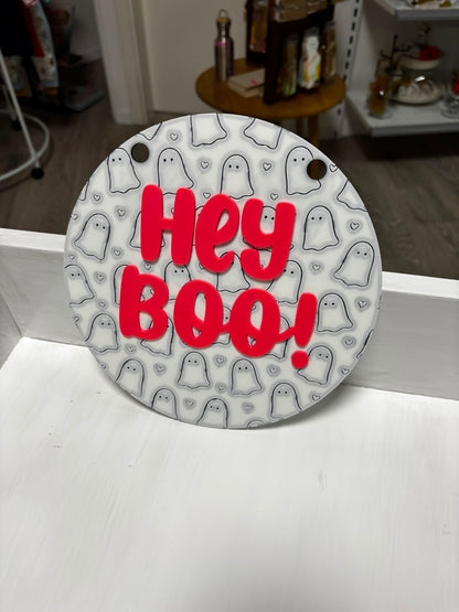 Halloween Türschild Hey Boo | Geist Deko zum Aufhängen | Halloween Wanddeko | Wunschfarbe | 3D Druck Deko