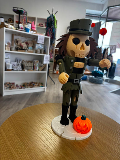 Halloween Nussknacker 32 cm | Grusel Nussknacker Deko mit beweglichem Kiefer | Halloween Figur | Spooky Deko | 3D Druck