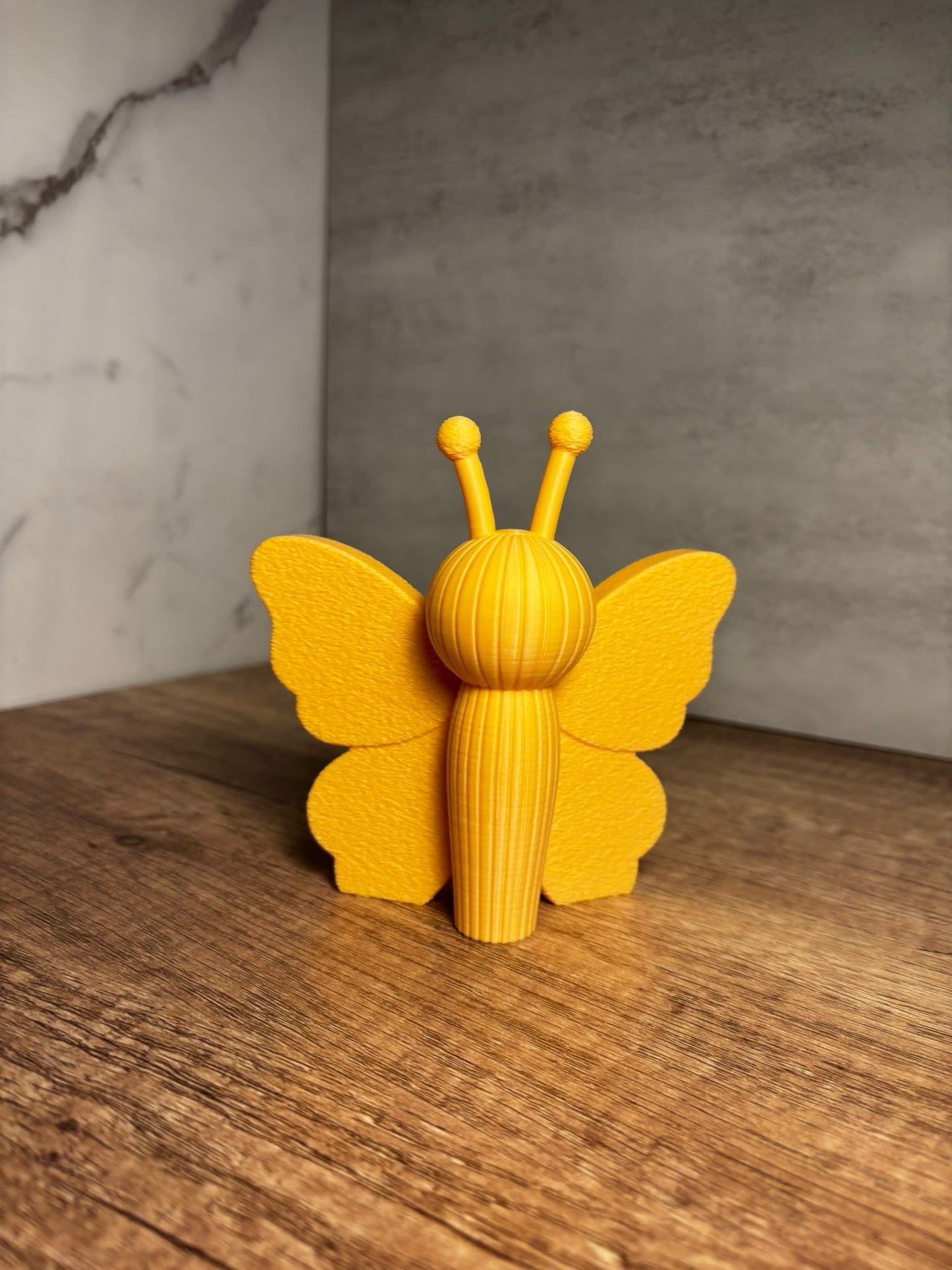Schmetterling Deko aus 3D Druck | Minimalistische Butterfly Figur | Sommer Deko | Modernes Wohnaccessoire | Wunschfarbe | 12 cm