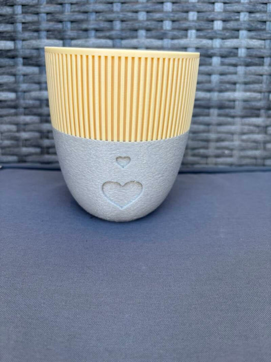 Blumentopf mit Herzmotiv aus 3D-Druck – PLA, 10x12 cm, Wunschfarbe