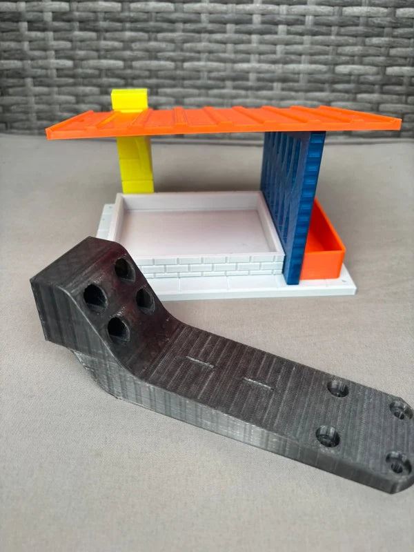 Vogelfutterhaus mit Halterung – 3D-Druck für Garten & Balkon